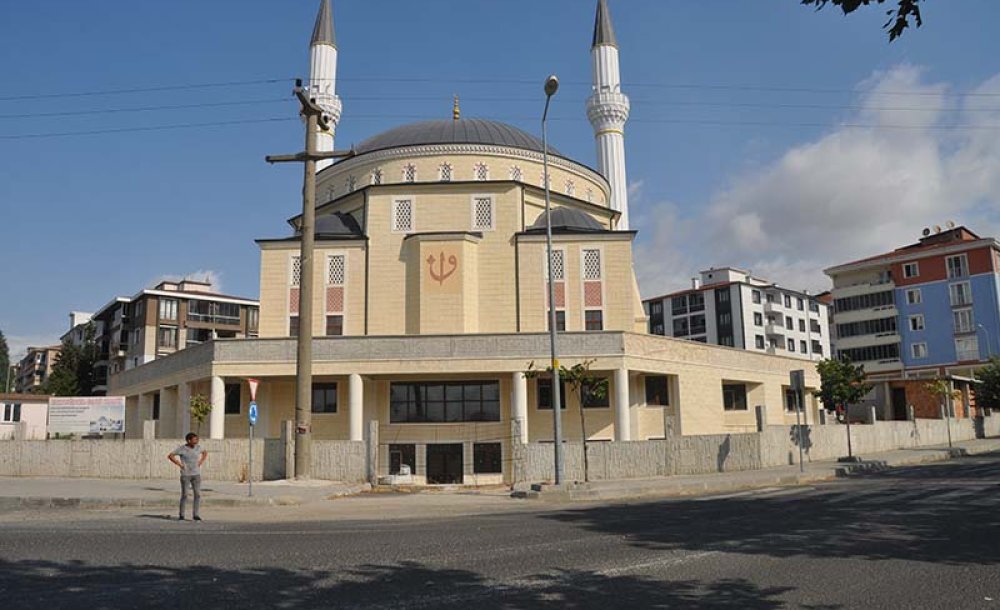 Ertuğrul Gazi Cami Destek Bekliyor