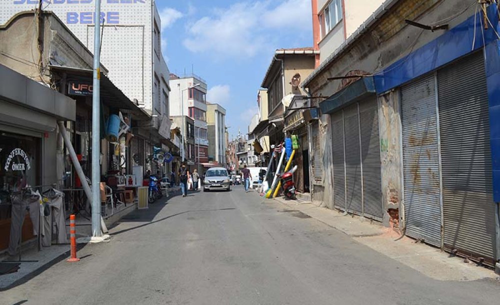 Saray Caddesi Gece Tehlike Saçıyor!