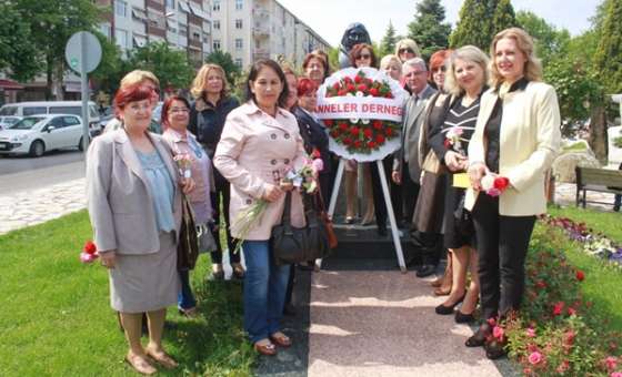 Kırklareli'de Anneler Gününde Zübeyde Hanım Unutulmadı