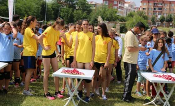 Kırklareli'de Mini Voleybol Şenliği Coşkuyla Kutlandı