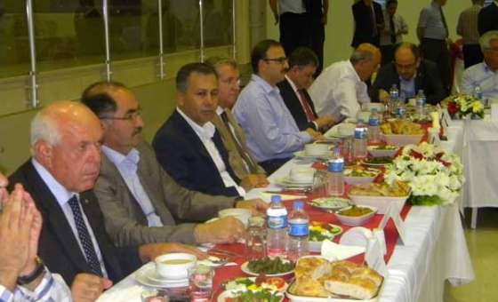 Tekirdağ Ticaret Borsası'ndan Geleneksel Iftarı Yemeği