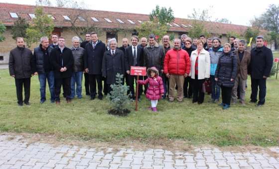 Tü'de Cumhuriyet Fidanı Geleneği Bozulmadı