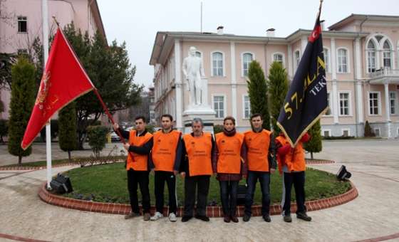 "57. Alay"ın Izinde Çanakkale'ye Yürüyorlar