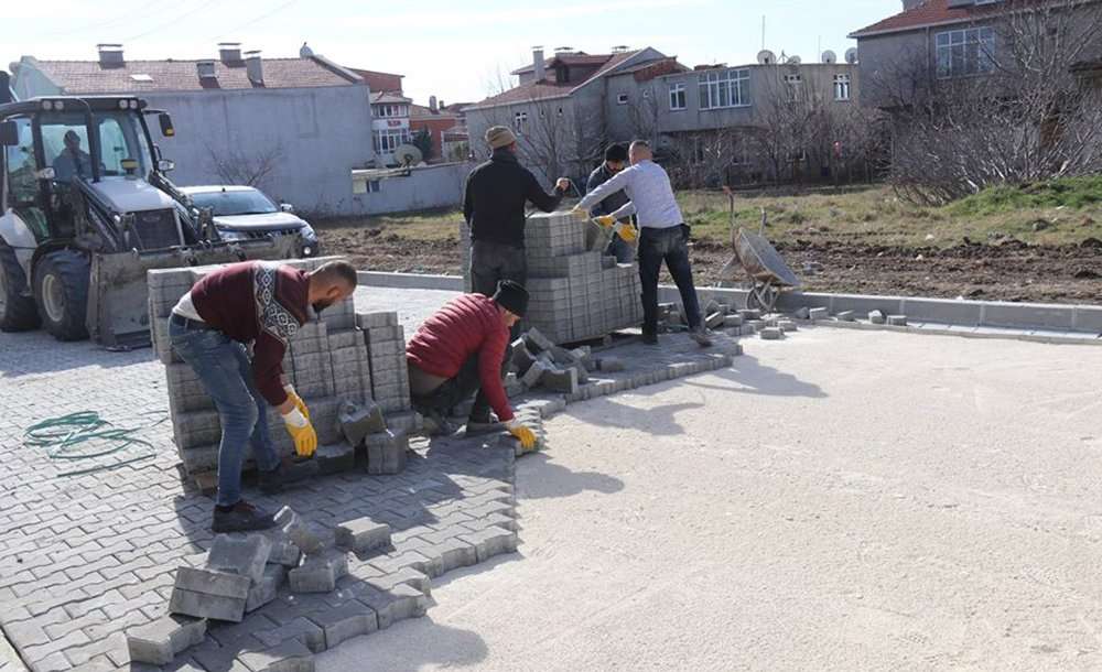 Yol Çalışmaları Devam Ediyor