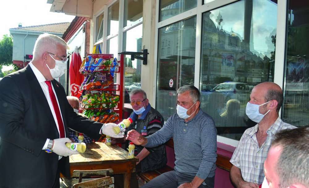 Boza Şehrinden Öğrencilere Boza İkramı 