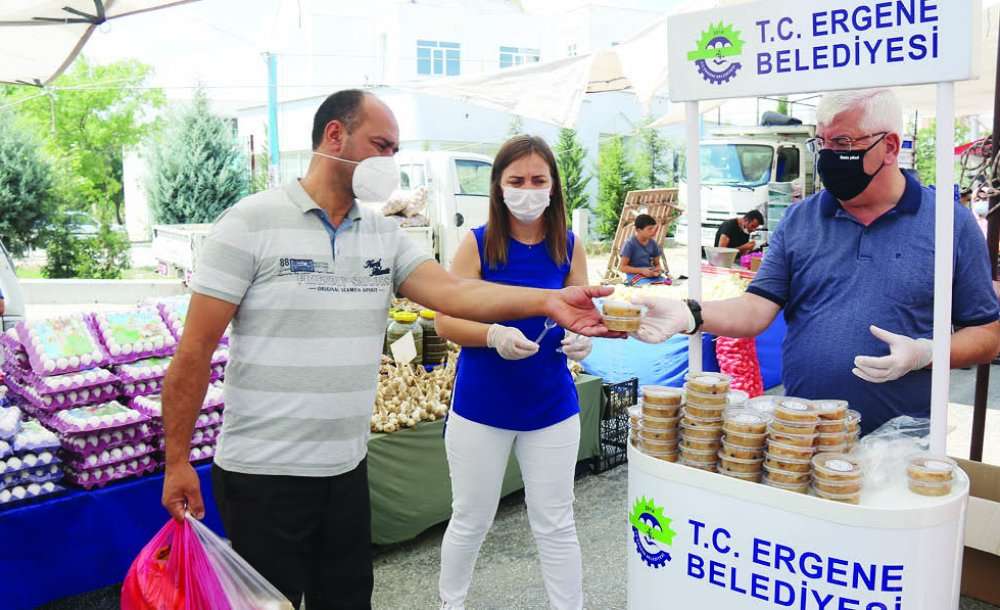 Başkan Yüksel Aşure İkramında Bulundu