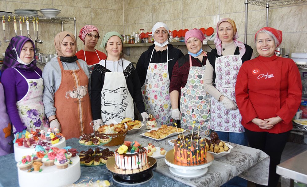 Meslek Edindirme Kursları Devam Ediyor