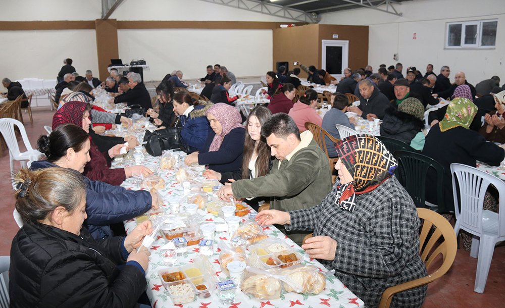 Ergene'de Sevgi Sofraları Devam Ediyor