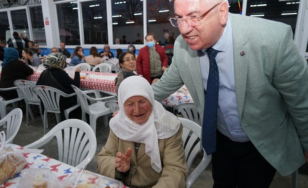 Sevgi Sofrası Bakırca Mahallesiyle Devam Etti