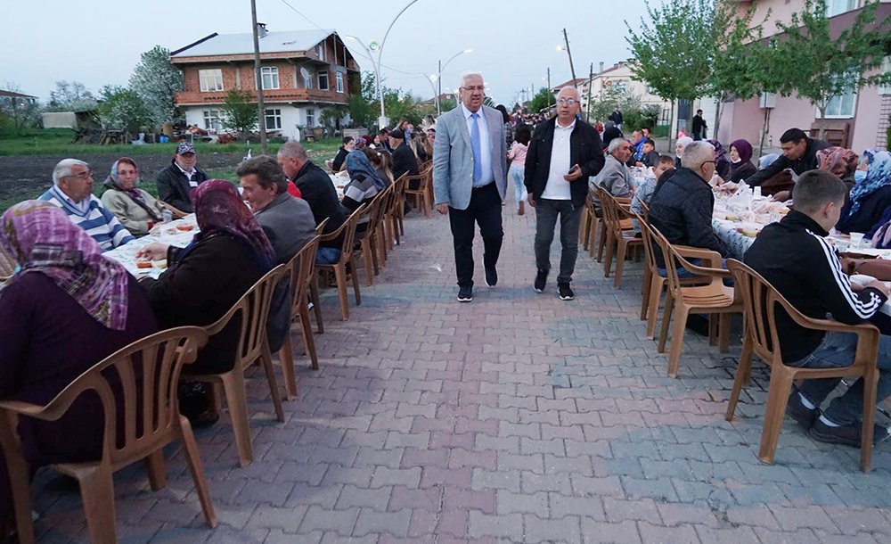 Sevgi Sofrası Vakıflar Mahallesi'nde Kuruldu