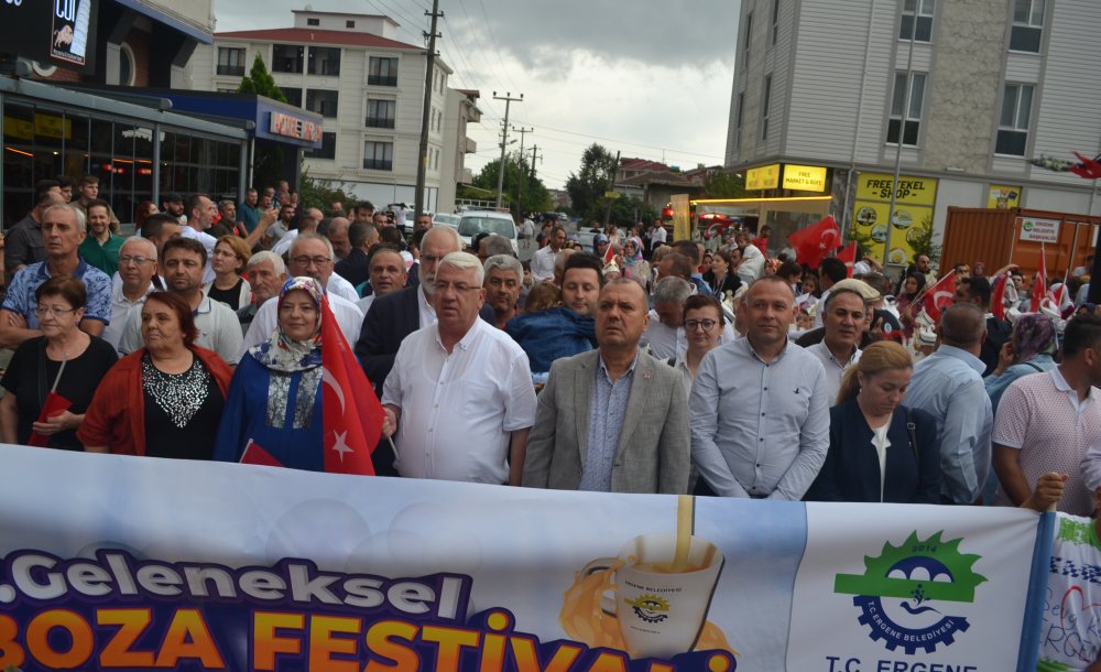 Festival Renkli Görüntülere Sahne Oldu