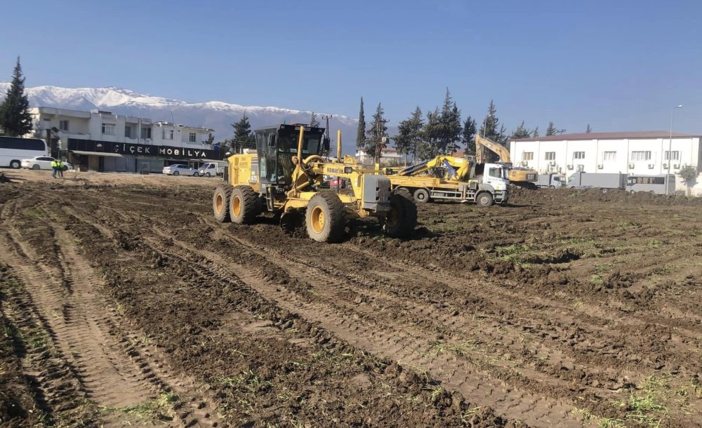 Çorlu'dan Giden İş Makineleri Çalışmalara Destek Veriyor