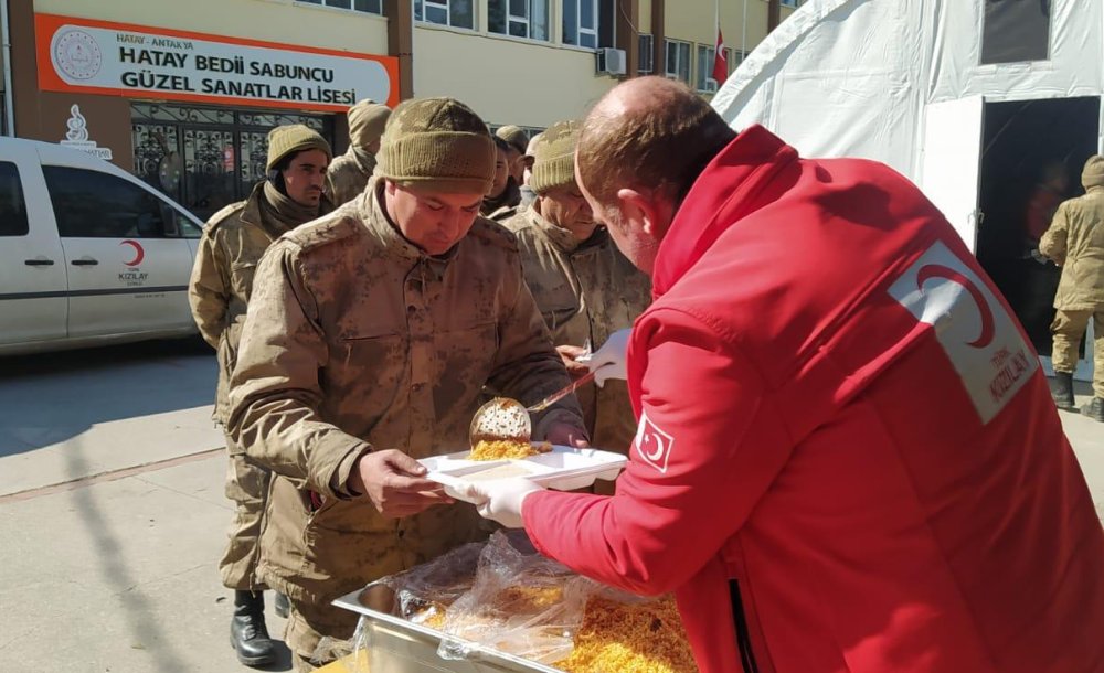 Kızılay İlk Günden Beri Sahada