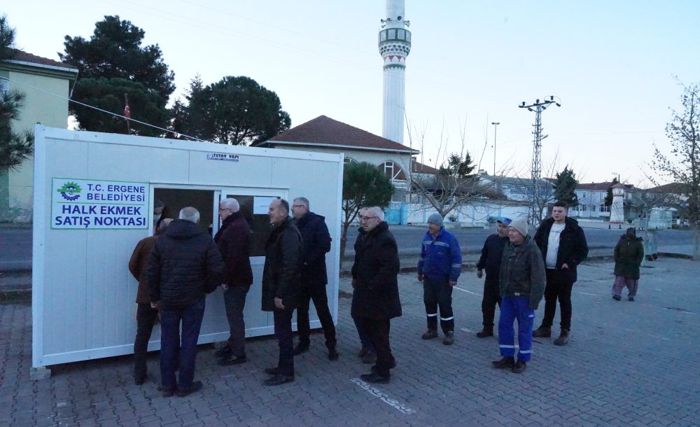 Ergene'de Yeni Halk Ekmek Büfeleri Hizmete Açıldı