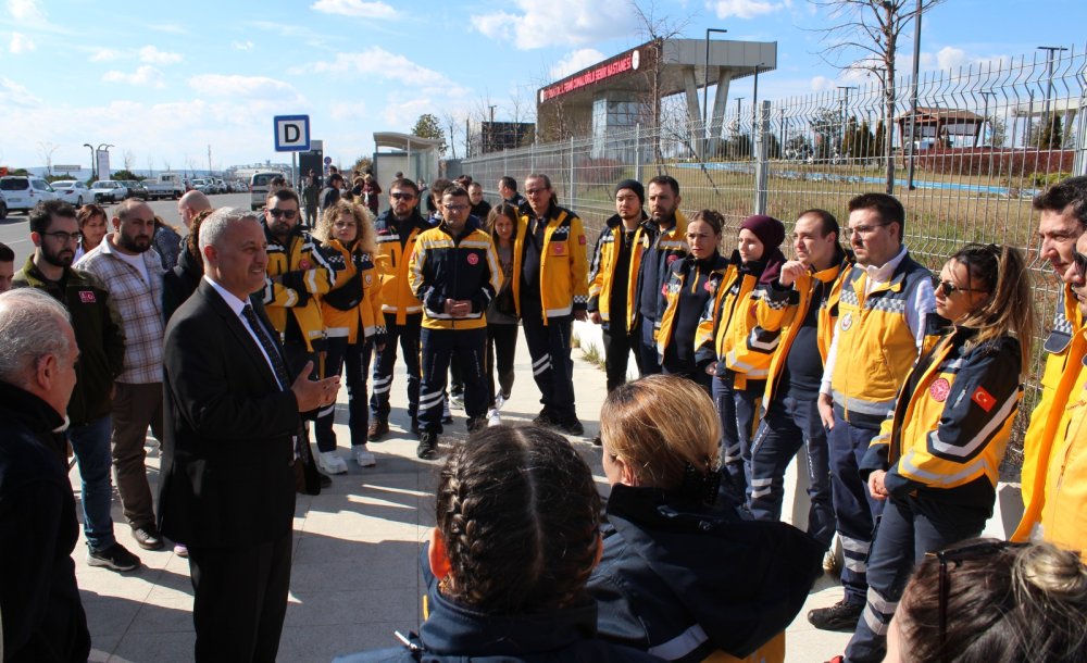 Tekirdağ Sağlık Ordusu İlk Günden Beri Deprem Bölgesinde