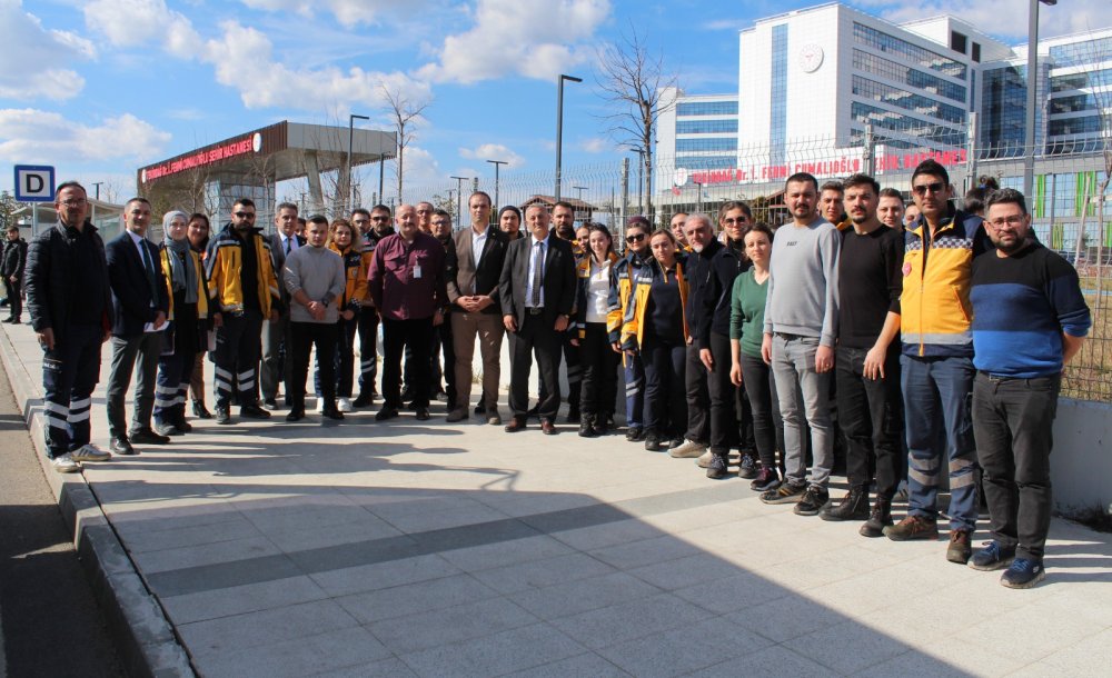 Tekirdağ Sağlık Ordusu İlk Günden Beri Deprem Bölgesinde