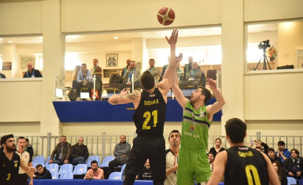 Çbsk Basketbol Takımı Play-Off'lara Kaldı