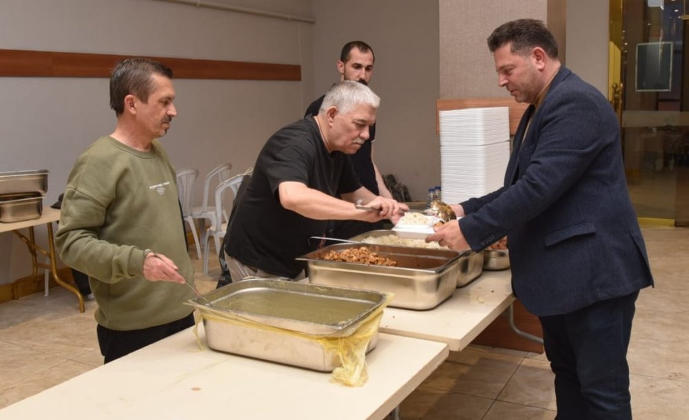 Çorlu Avcılar Derneği İftarda Bir Araya Geldi 