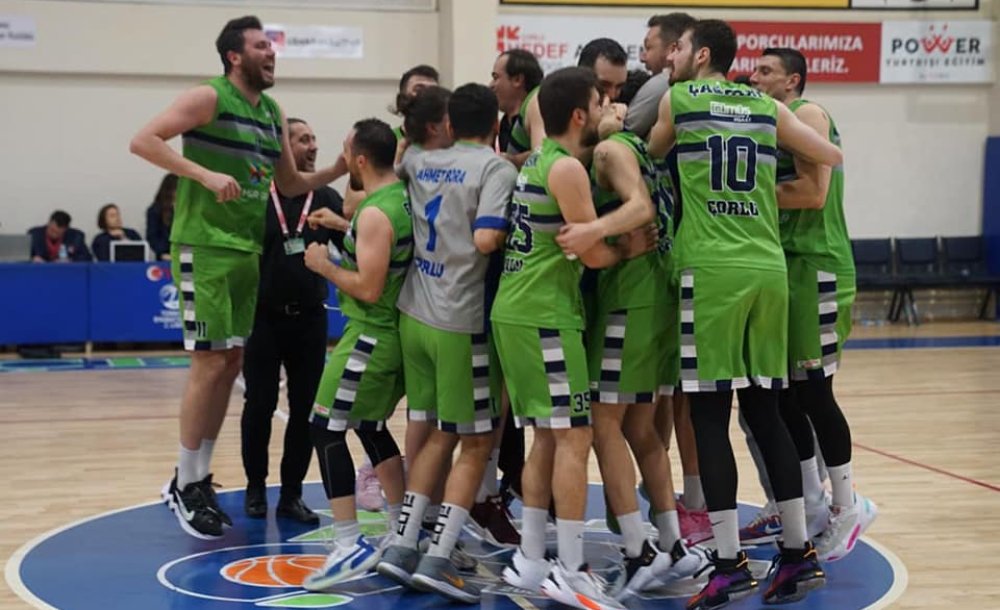 Çbsk Basketbol Takımı Play-Off'lara Hızlı Başladı