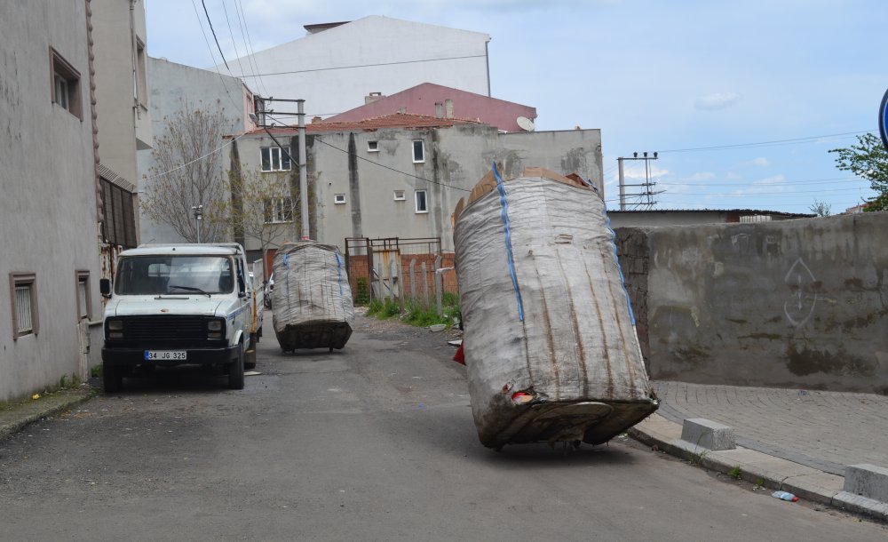 Çekçekçiler Trafiği Olumsuz Etkiliyor