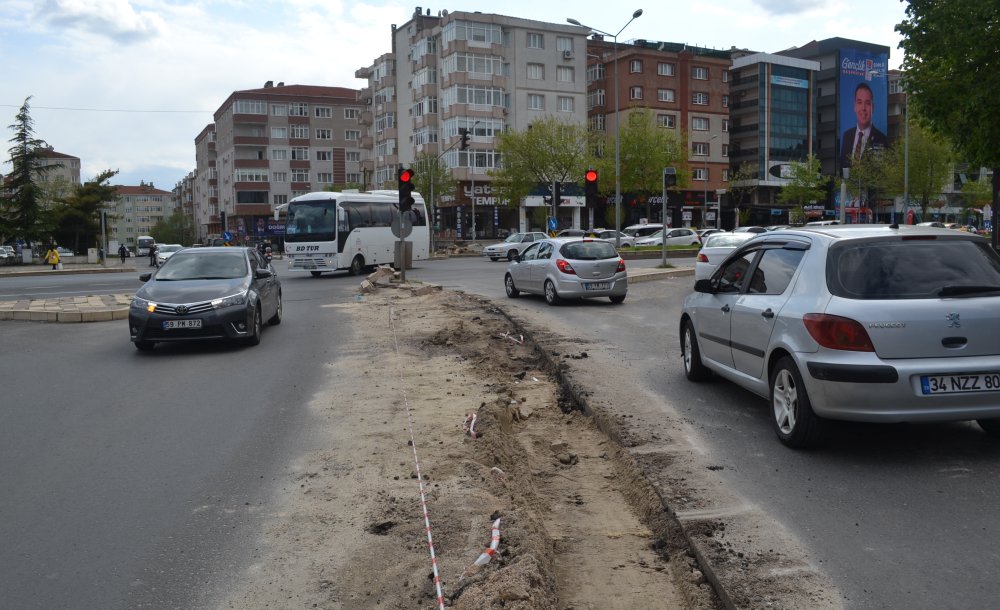 Kavşaklarda Düzenleme Yapılıyor