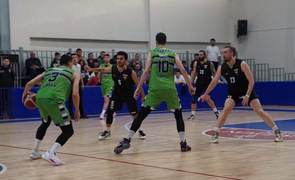 Çbsk Basketbol Takımı Play-Off'larda İlk Rakibini Eledi