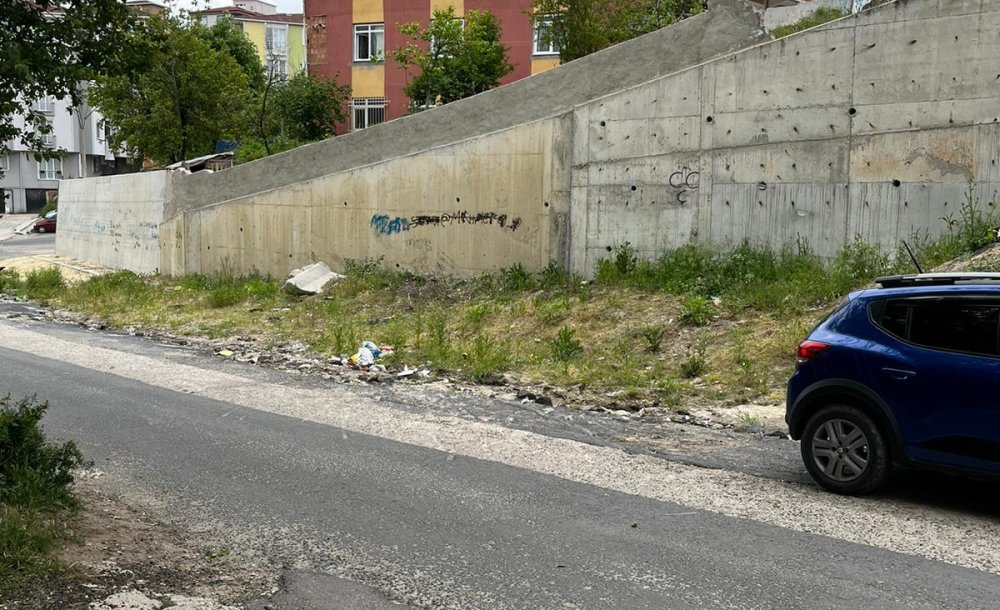 Yarım Kalan Atilla Caddesi Kaderine Terk Edildi 