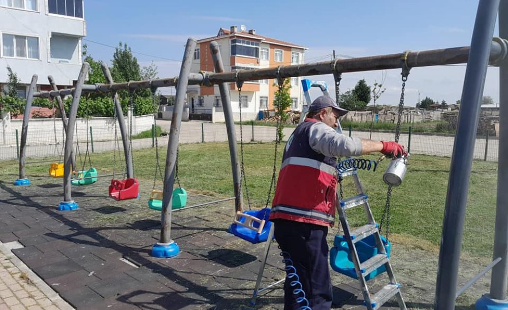 Ergene'deki Parklara Bakımlar Sürüyor