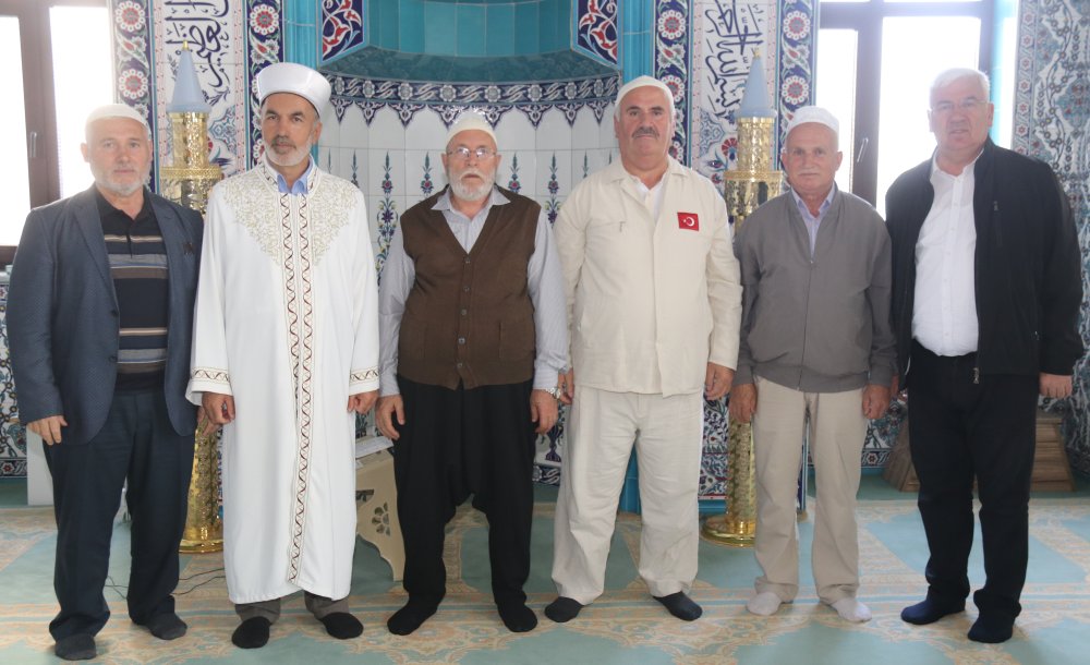 Hacı Adayları Kutsal Topraklara Uğurlandı