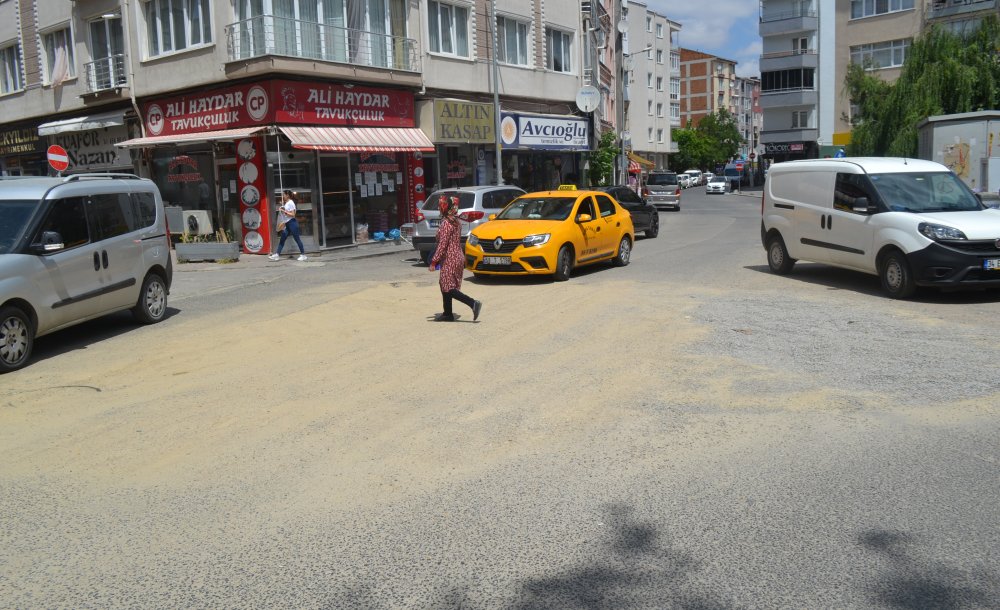 Yol Kazıldı, Esnaf Toz İçinde Kaldı