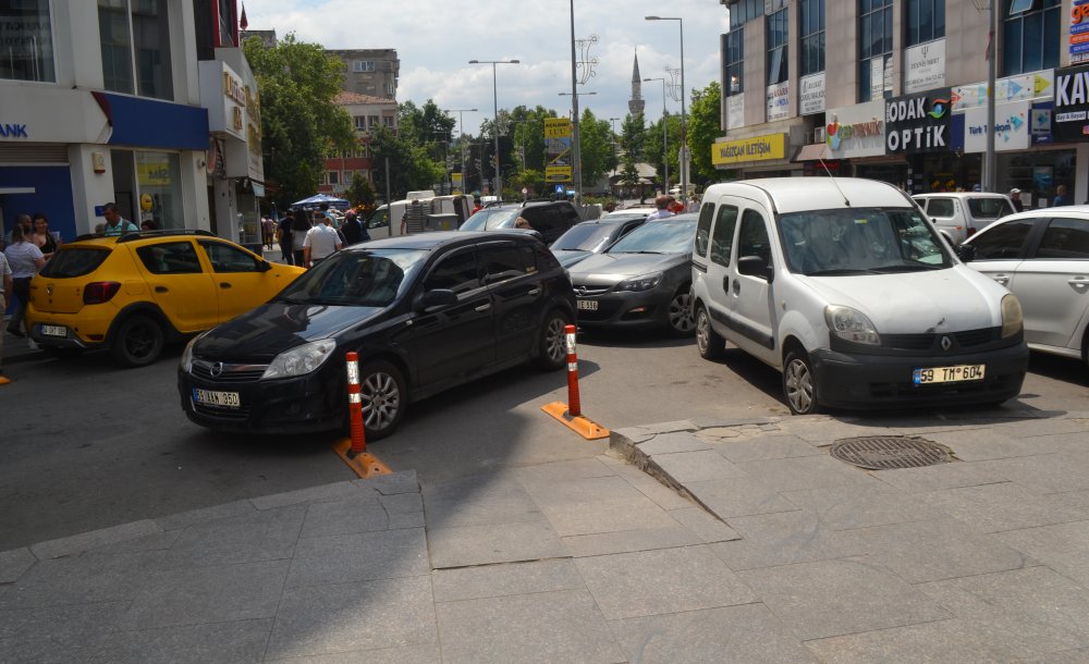 İsteyen İstediği Yere Park Ediyor 