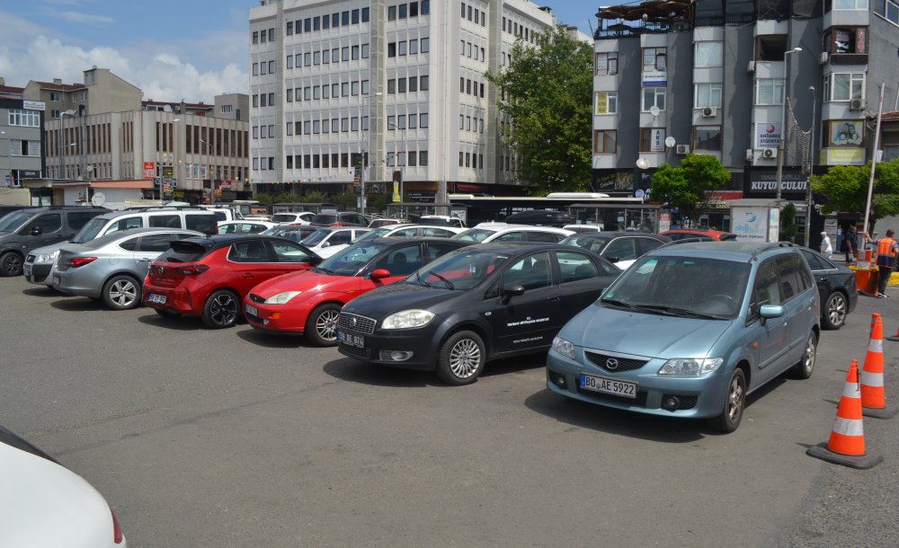 Otopark Yoğunluğu Devam Ediyor