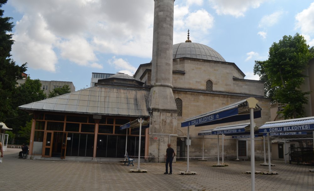 Tarihi Cami 15 Aydır Yapılmayı Bekliyor