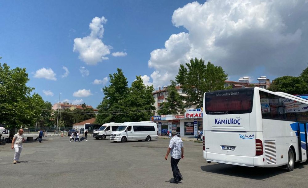 Bayram Tatili Otogarlarda Yoğunluk Oluşturdu 