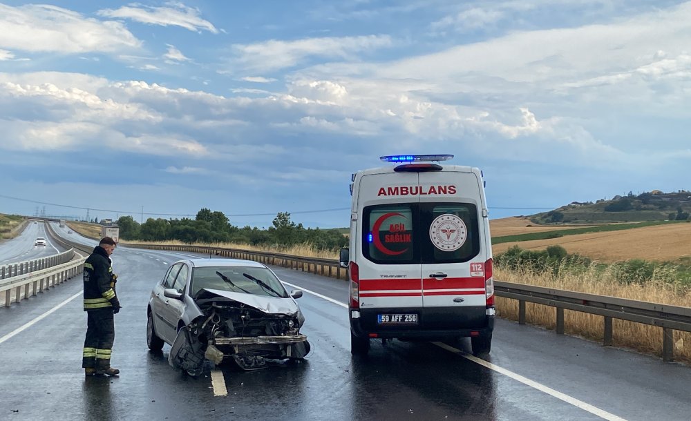 Su Birikintisi Kazaya Sebep Oldu