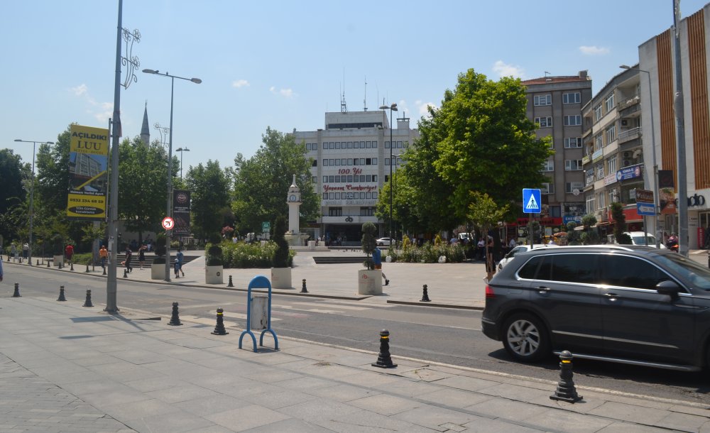 Bunaltıcı Sıcaklar Vatandaşlara Zor Anlar Yaşatıyor 