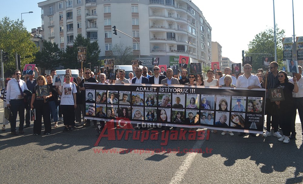 “Adaleti Bulmak İçin Yine Buradayız”