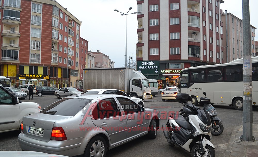 Çözüm Bekleyen Kavşak!