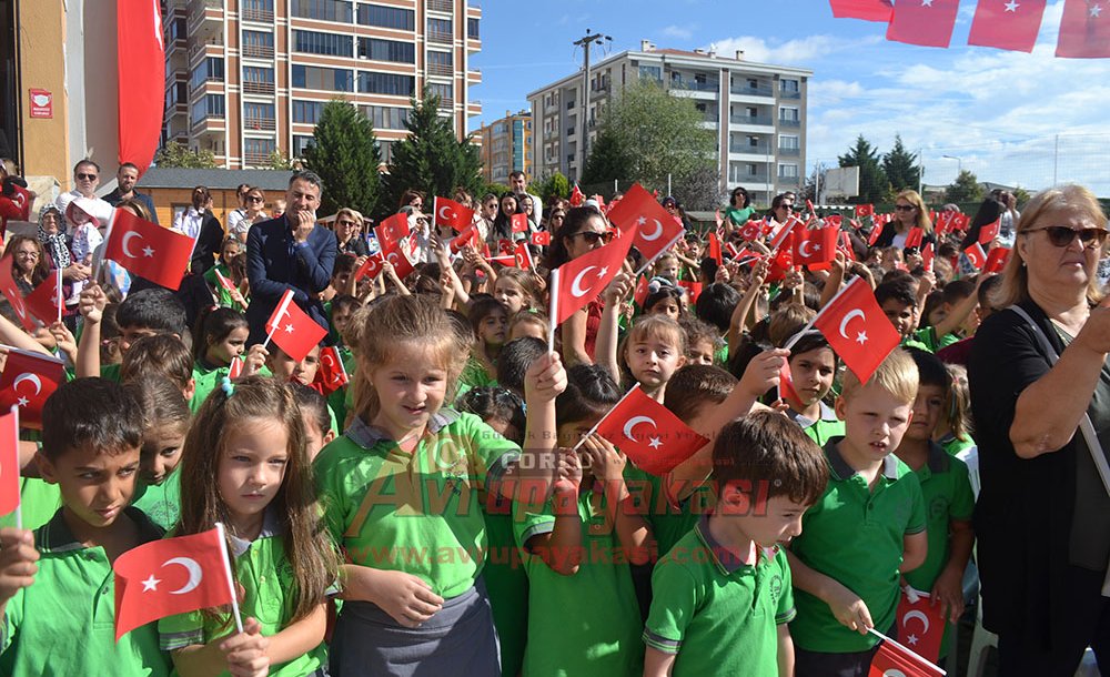 Çorlu Kaymakamı Murat Eren'den Öğrencilere Nasihat;  “Ülkeni̇ze Ve Kendi̇ni̇ze Güveni̇n”