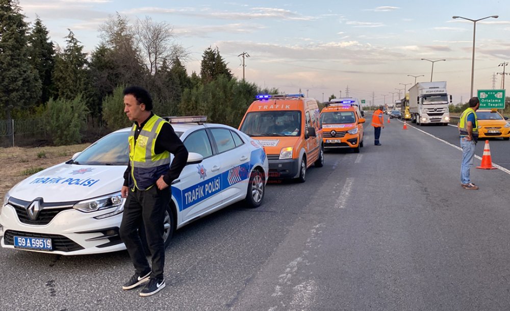 Velimeşe Otobanda Kaza: 6 Yolcu Yaralı 