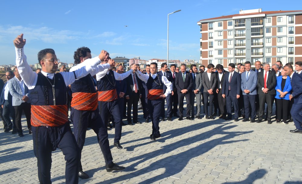 Kervancı Ortaokulu'nu Bakan Tekin Açtı 