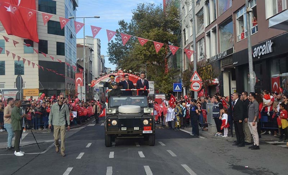 100. Yıla Yakışan Kutlama 