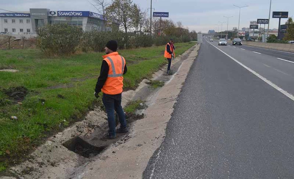 Karayolları Kanalları Temizledi 