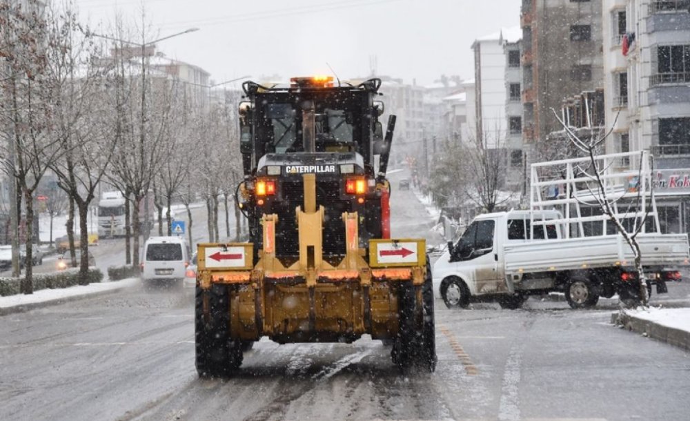 Çorlu'ya Yılın İlk Karı Erken Geldi 