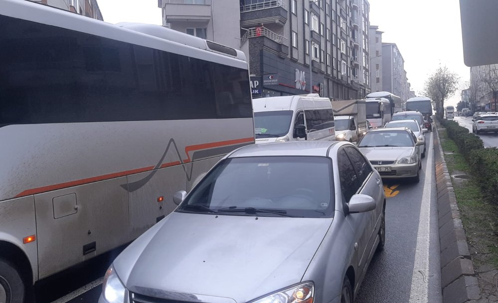 Atatürk Bulvarı'nda Servis Yoğunluğu