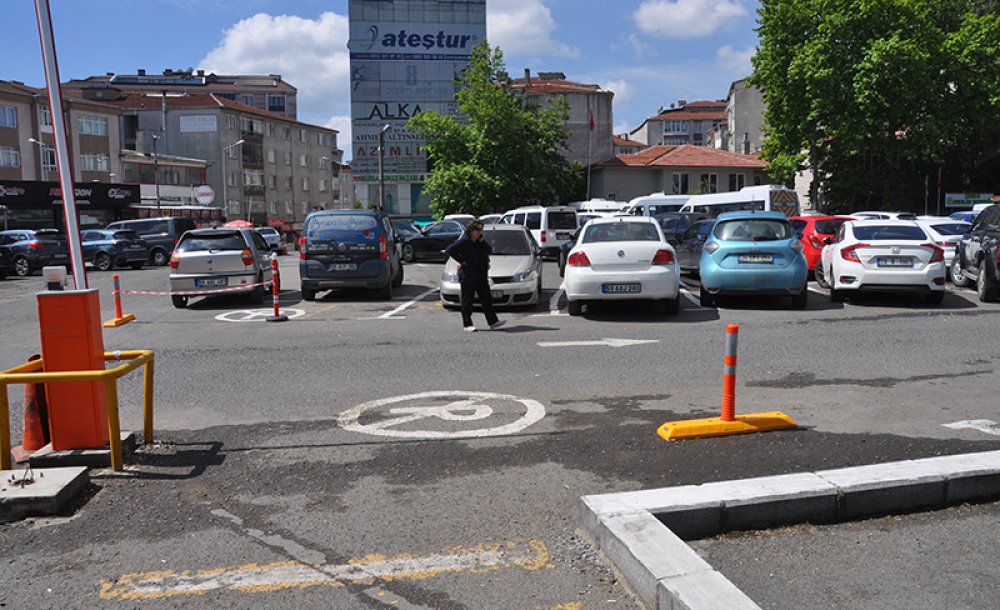 Otoparkın Çizgileri Yenilendi