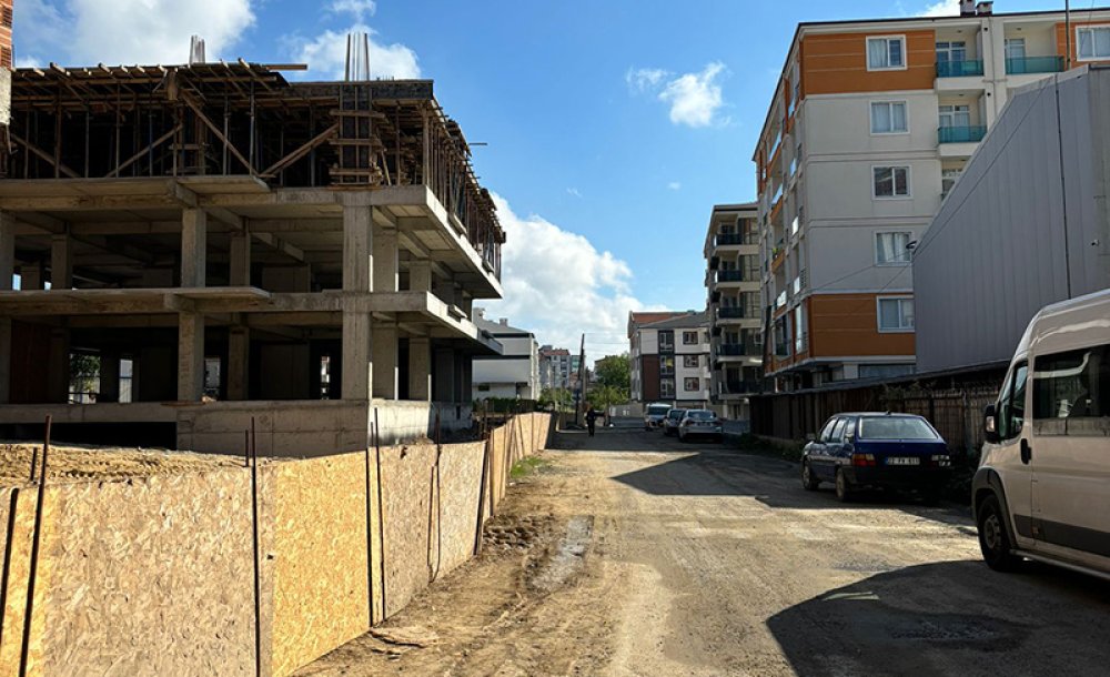 Öğrenciler Beton Parçalarının Altından Son Anda Kurtuldu