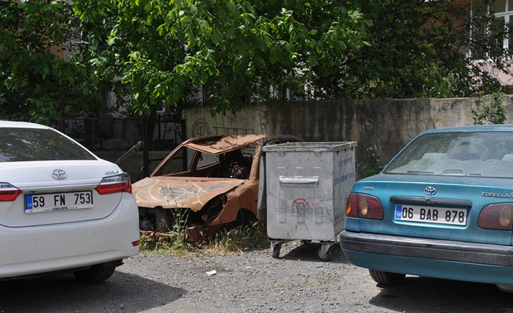 Bakımsız Otopark Tepki Çekiyor