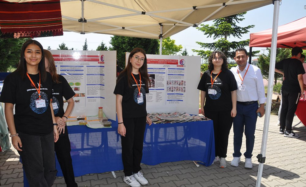 Fen Lisesi Öğrencileri İcatlarını Sergiledi 