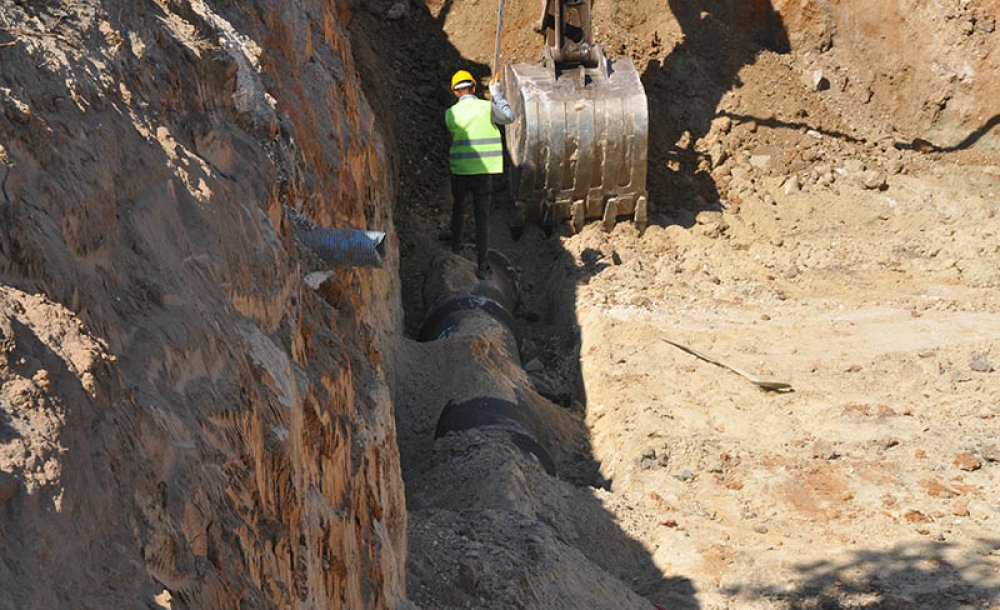 İstanbul Yolu 4 Metre Derinliğinde Kazıldı 